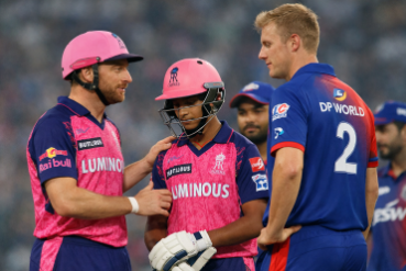 Jos Buttler Kyle Jamieson send off