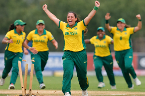 Laura Cardoso Nine Wicket Haul
