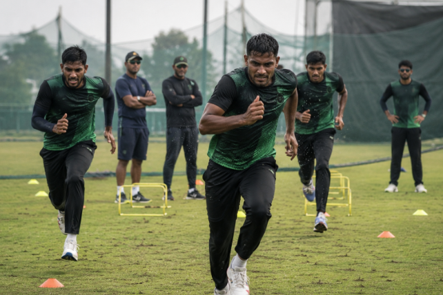 Generic Bangladesh fast bowlers train ahead of a Sri Lanka tour as betting markets react to workload concerns.