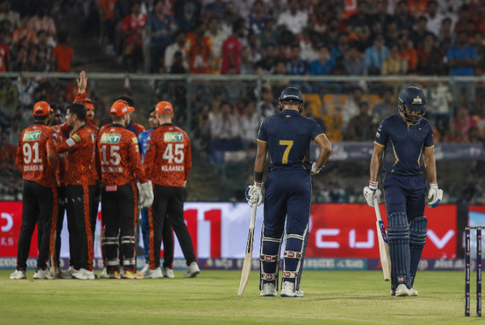 Gujarat Titans prepare to bat after Sunrisers Hyderabad choose to field in Ahmedabad.