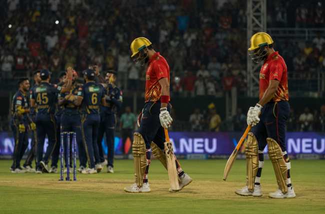 Generic IPL batters walk off after a collapse as playoff betting markets react late in the season.