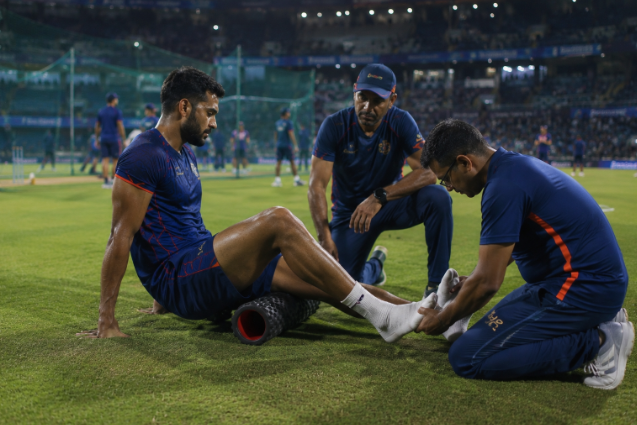 IPL batter receives treatment during training before a major playoff fixture as betting markets react to injury concerns.